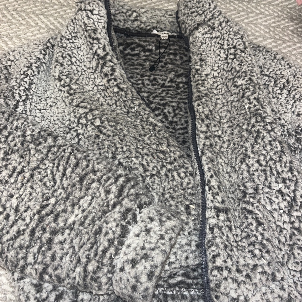 fluffy zip up